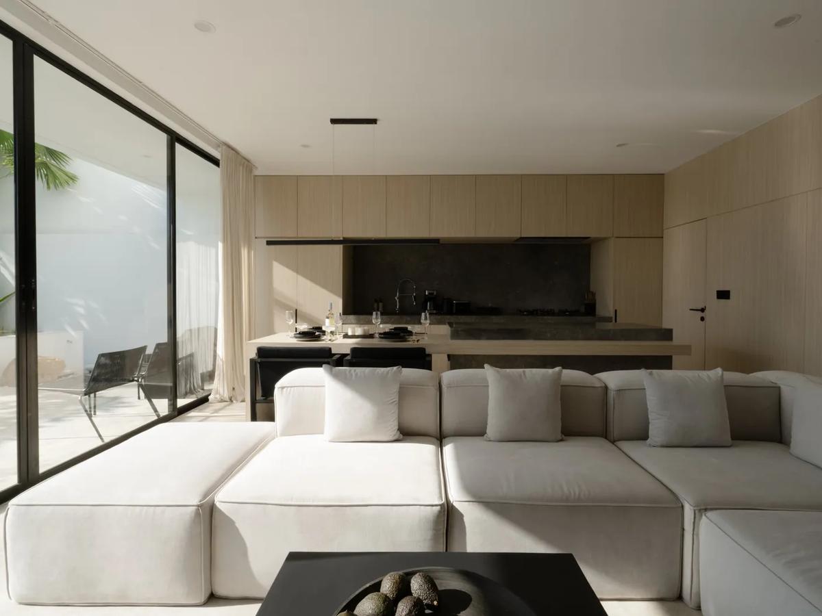 Bright Minimalist Villa - 6