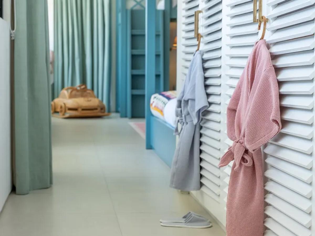 Modern Coastal Elegance Villa - 15