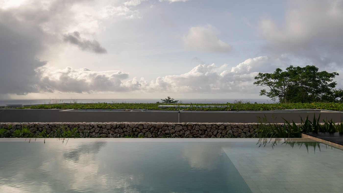 VILLA MELASTI 2 BEDROOMS CLIFFSIDE OCEAN VIEW — 2-bedroom villa for sale in Melasti Beach, Bali