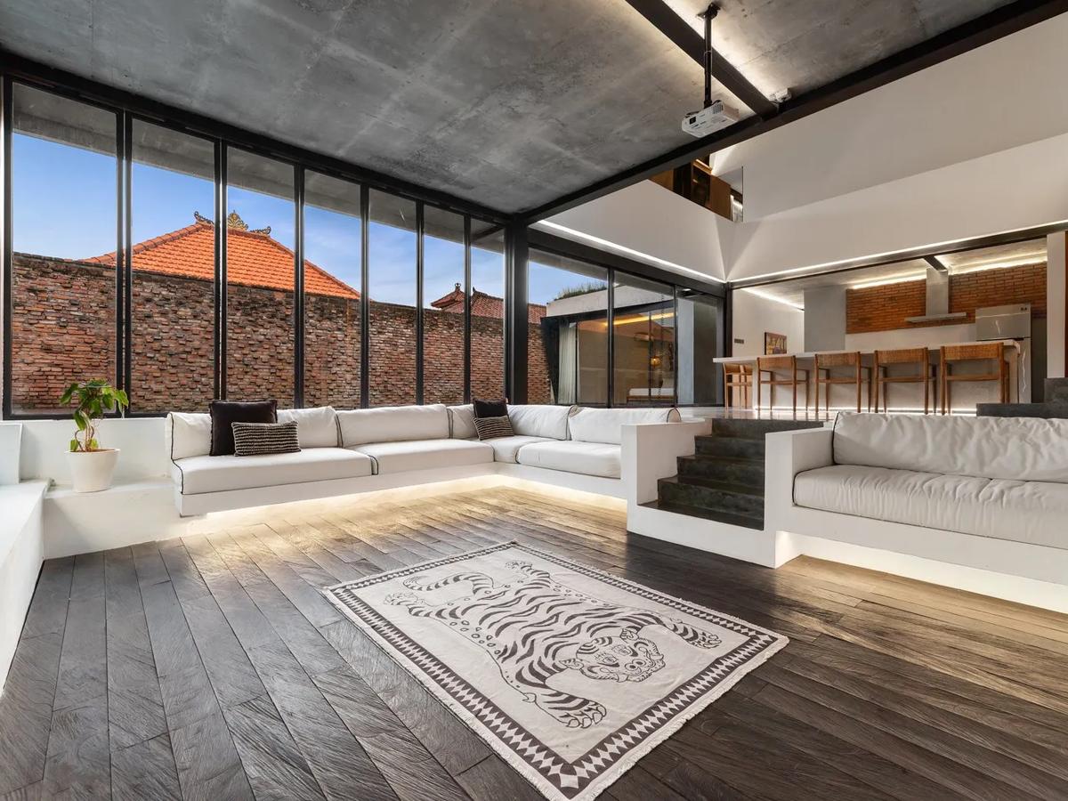 Urban Brutality Meets Tropical Soul - 14