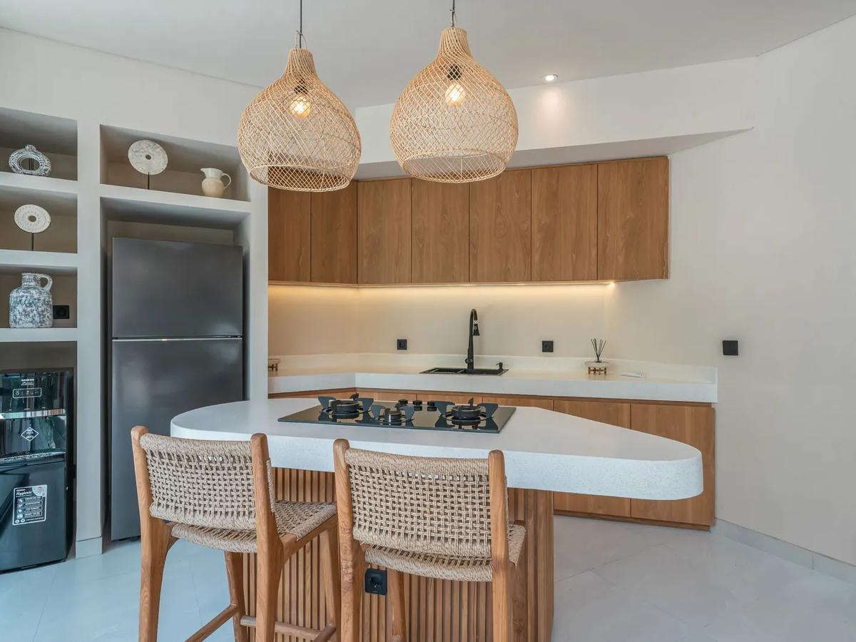 Contemporary Villa With Mediterranean Touch - 6