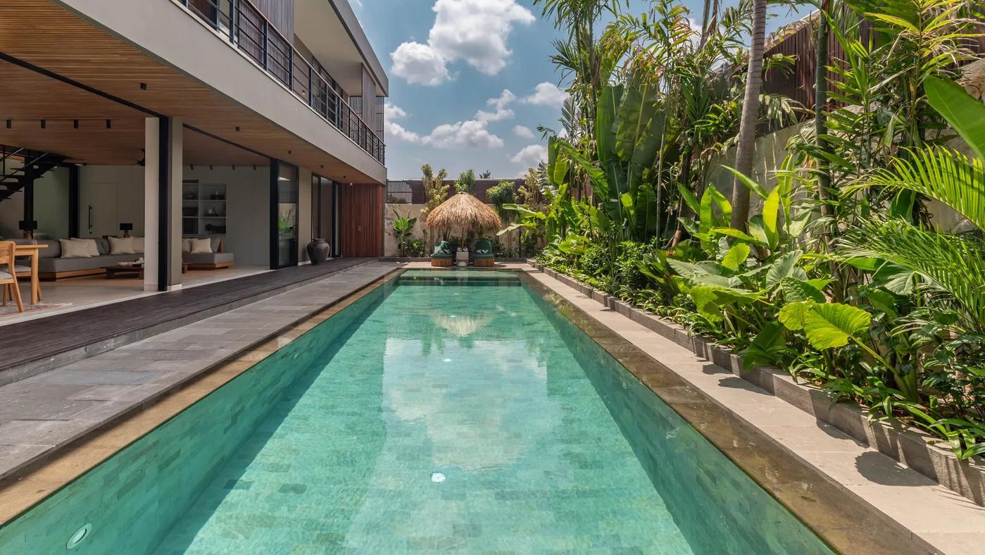 Timeless Family Villa - Photo 1