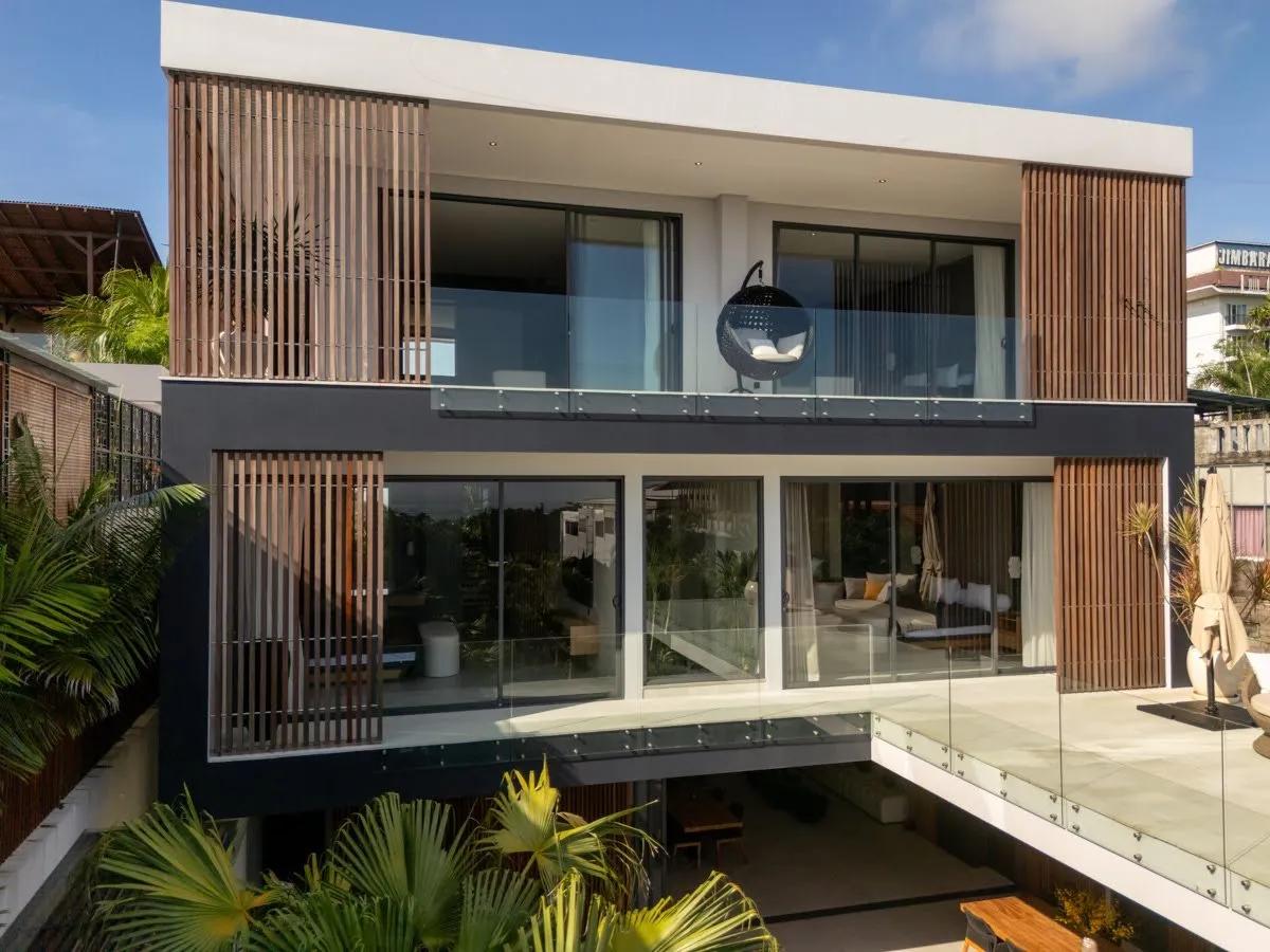 Modern Elegant White Villa - 1