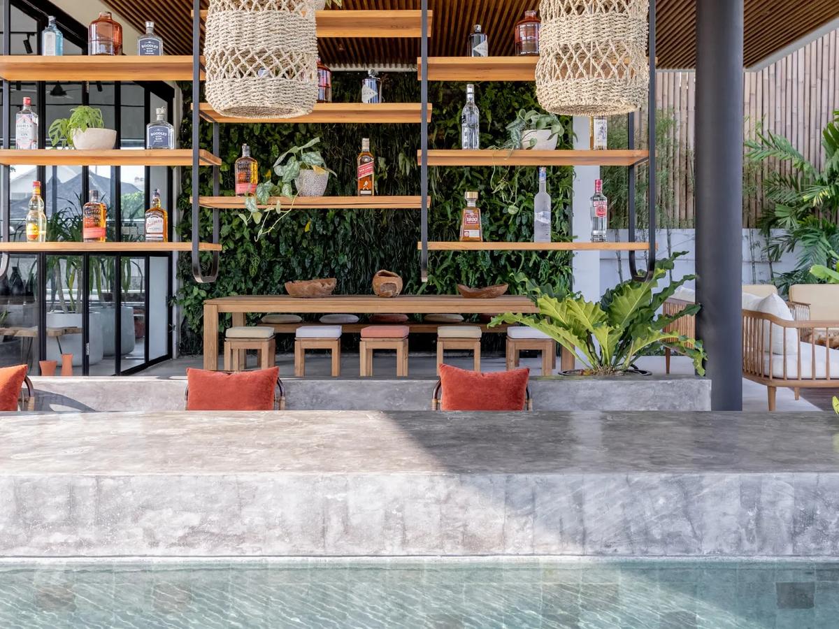 Stunning Architectural Residence - 3