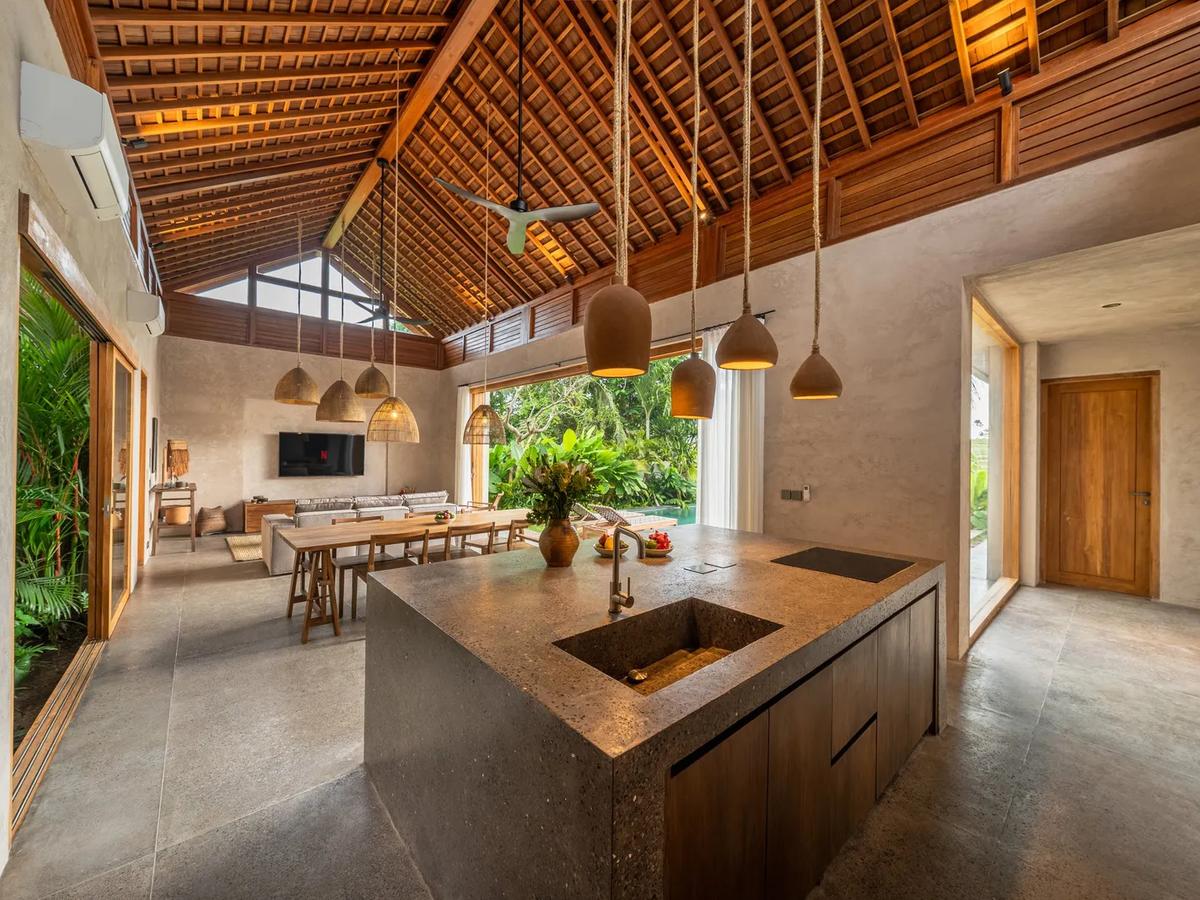 A Tropical Hideaway Villa Facing The Rice Fields - 12