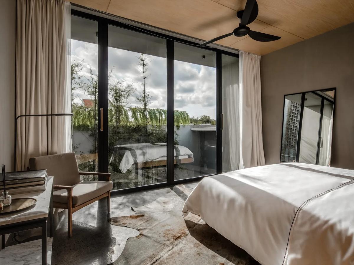 Urban Tropical Villa Loft - 13