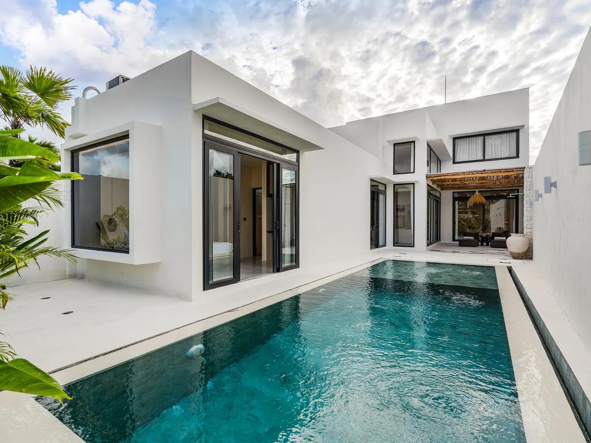 Art Inspired Modern Villa - 14