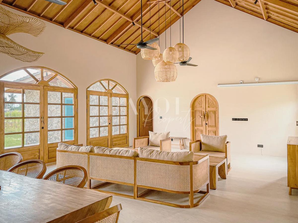 Charming Authentic Villa - 5