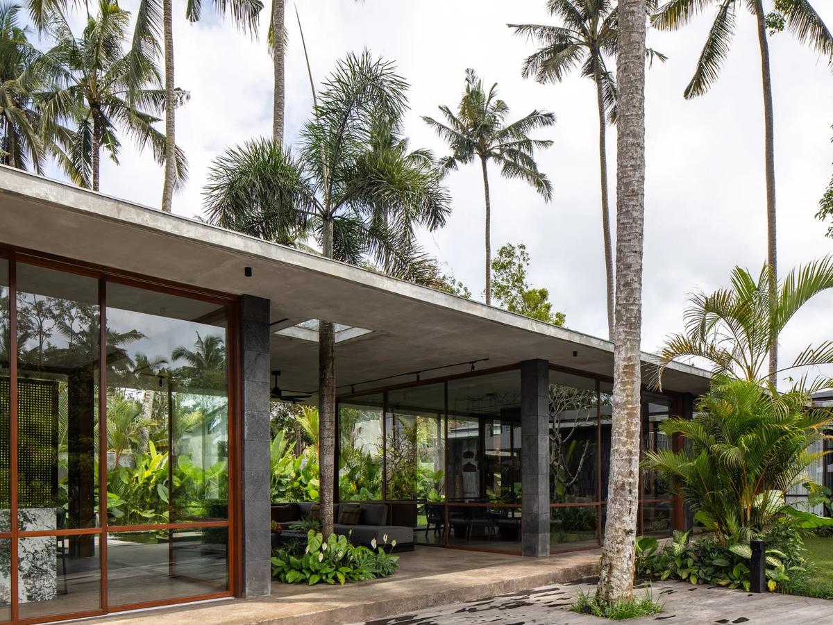 JAPANESE BRUTALIST VILLA - 5 BEDROOM - UBUD - Photo 11