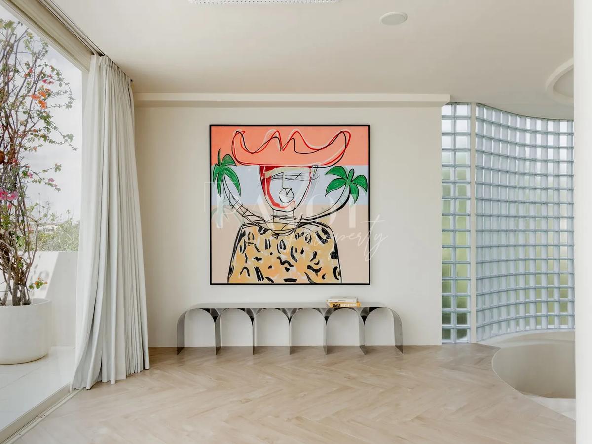 Luxury Mediterranean Style Villa - 11