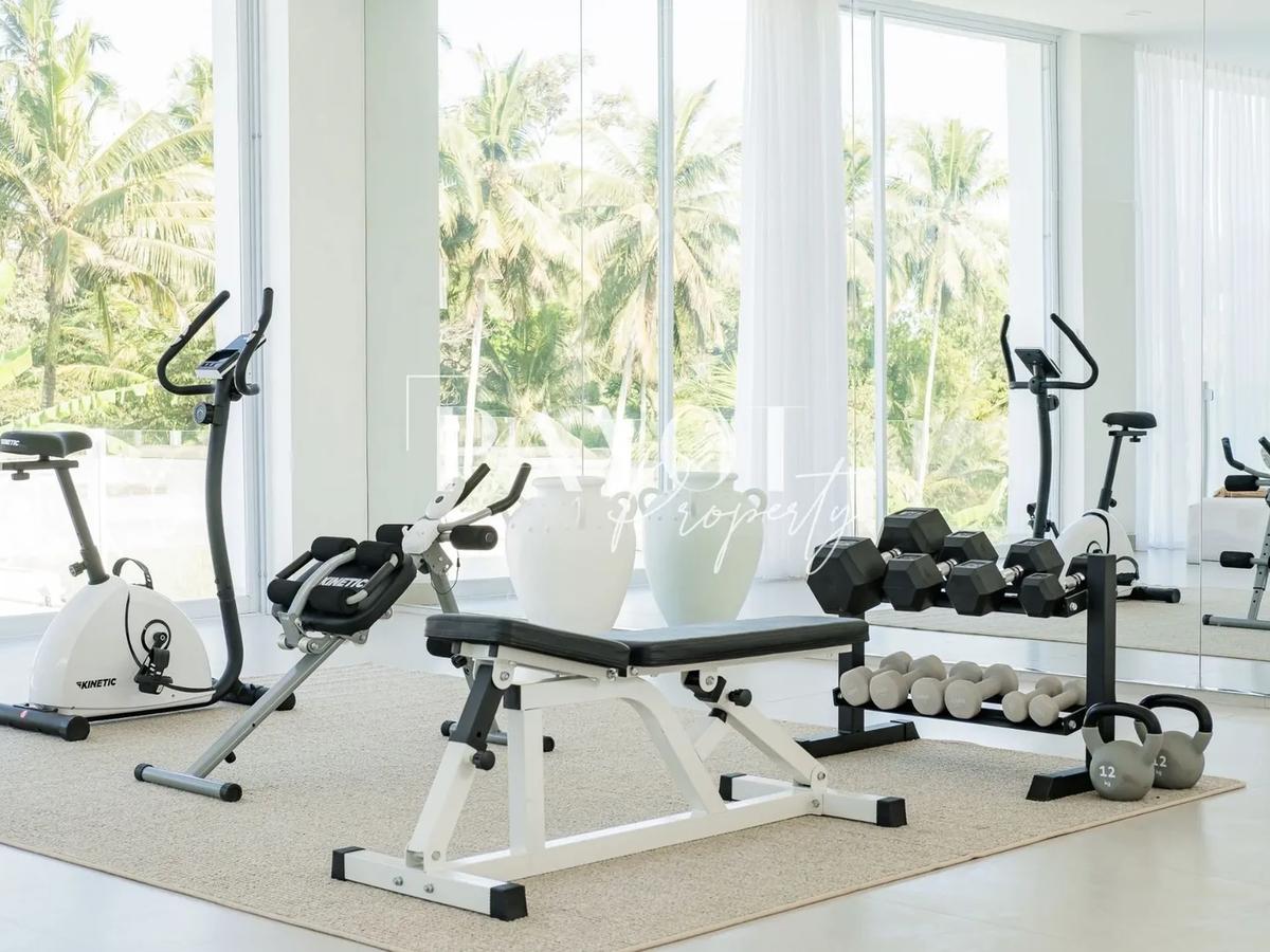 Modern And Bright Villa - 8