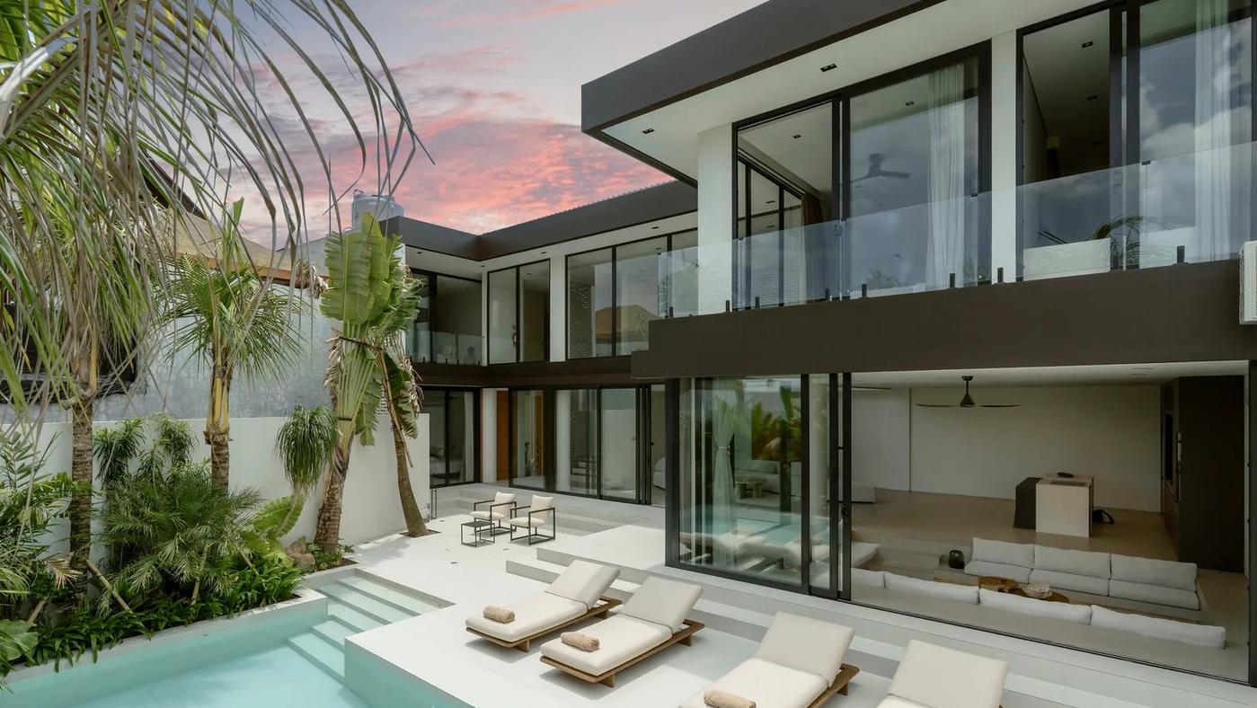 Bold Lines & Natural Textures Villa - Photo 1