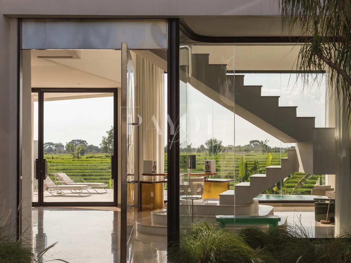 Architectural Masterpiece With Organic Curves - 6