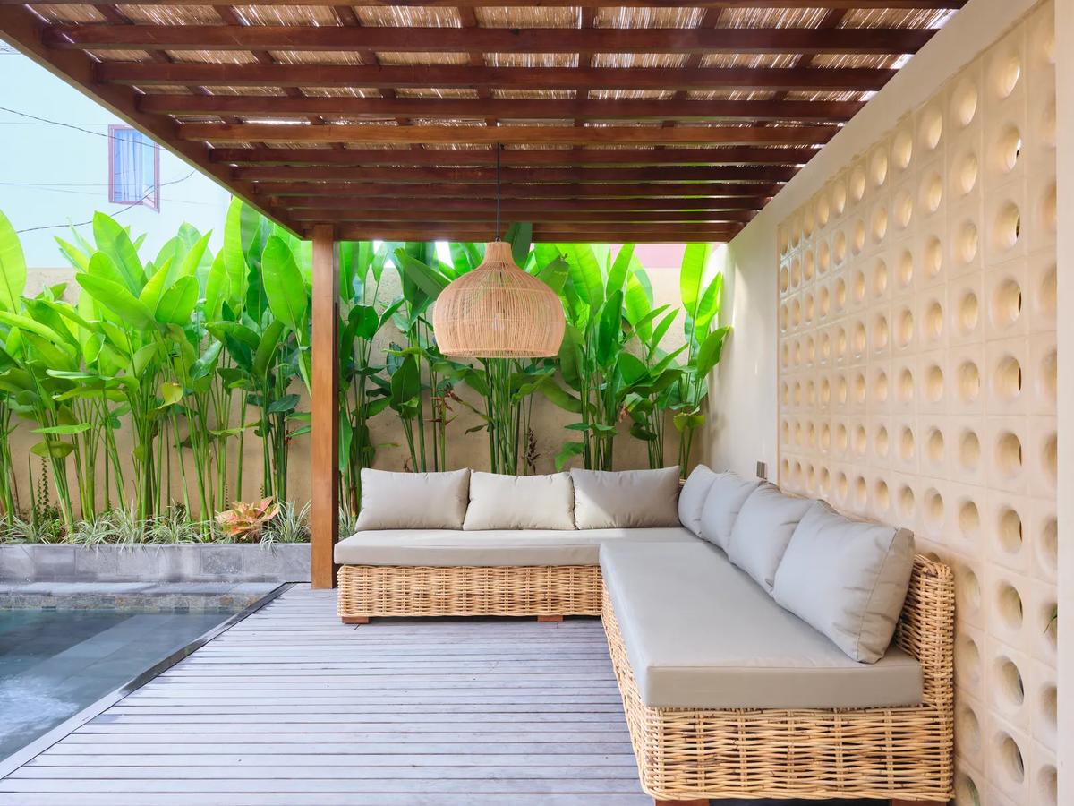 Elegant Urban Villa - 5