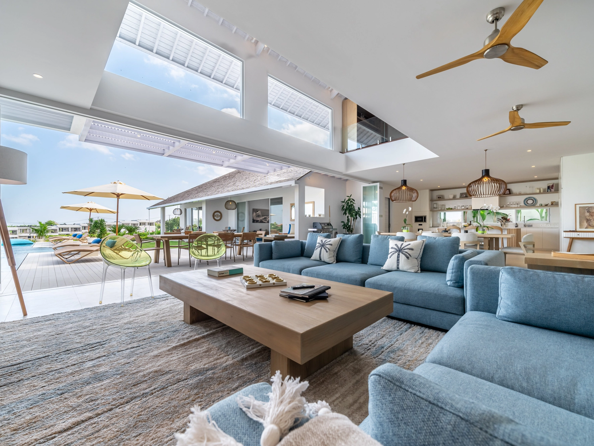 SIGNATURE MASTERPIECE - 4 BEDROOMS - CANGGU — 4-bedroom villa for sale in Canggu, Bali (photo 8)