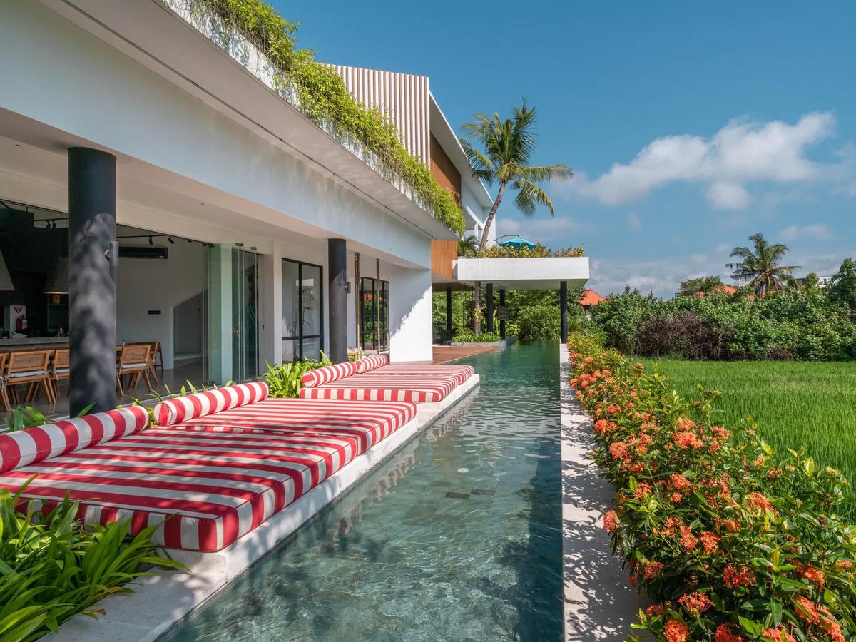 STUNNING ARCHITECTURAL RESIDENCE - 5 BEDROOM - BERAWA - CANGGU - Photo 3