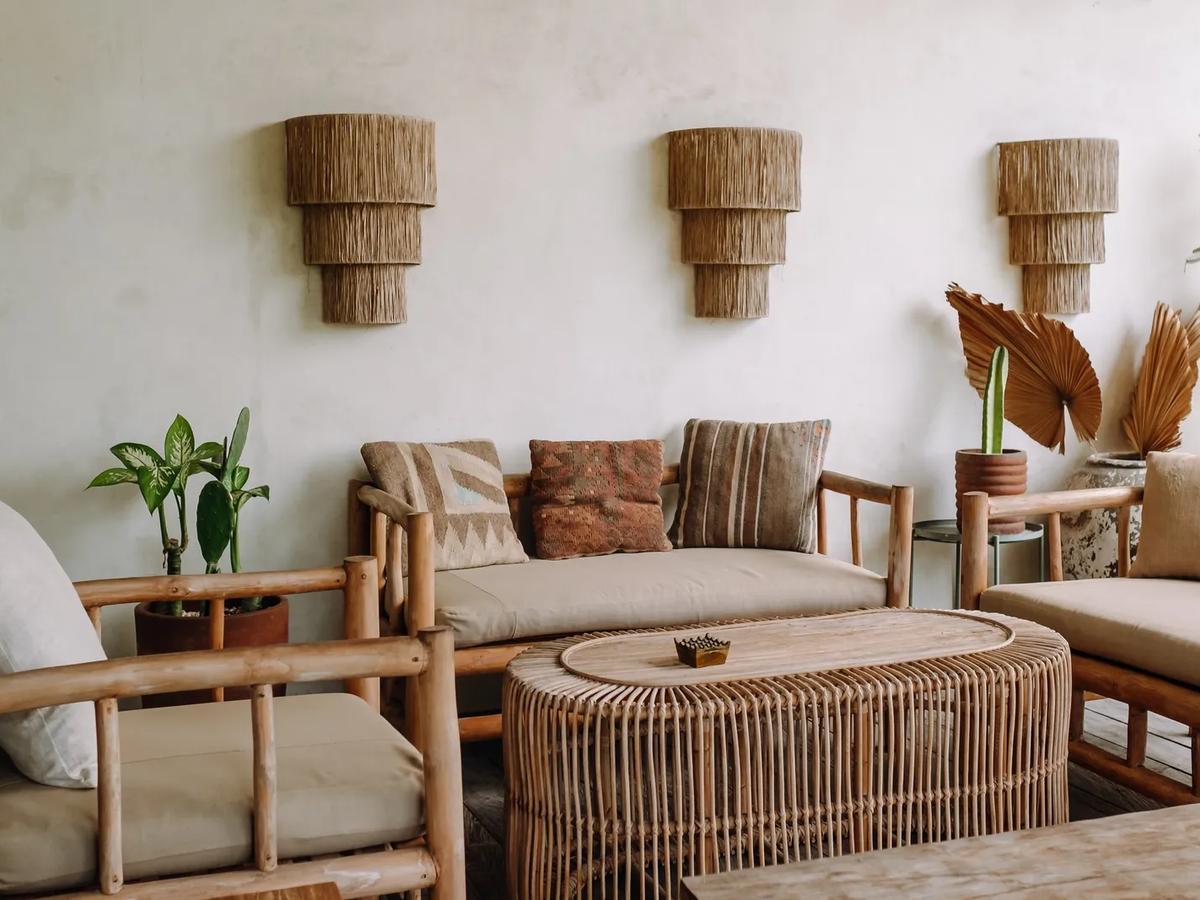 Familial Industrial Villa - 15