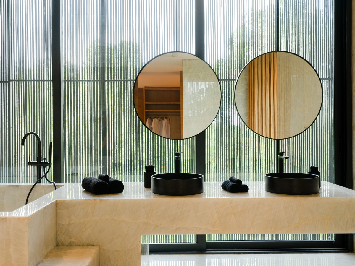 MODERN MASTERPIECE VILLA - 6 BEDROOMS - PERERENAN — 6-bedroom villa for sale in Pererenan, Bali (photo 39)