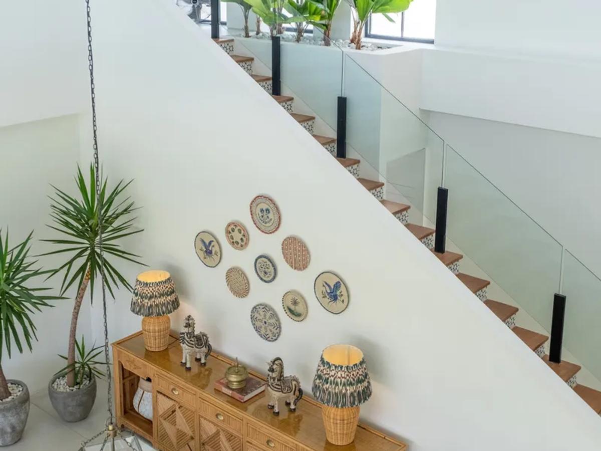 Modern Coastal Elegance Villa - 12