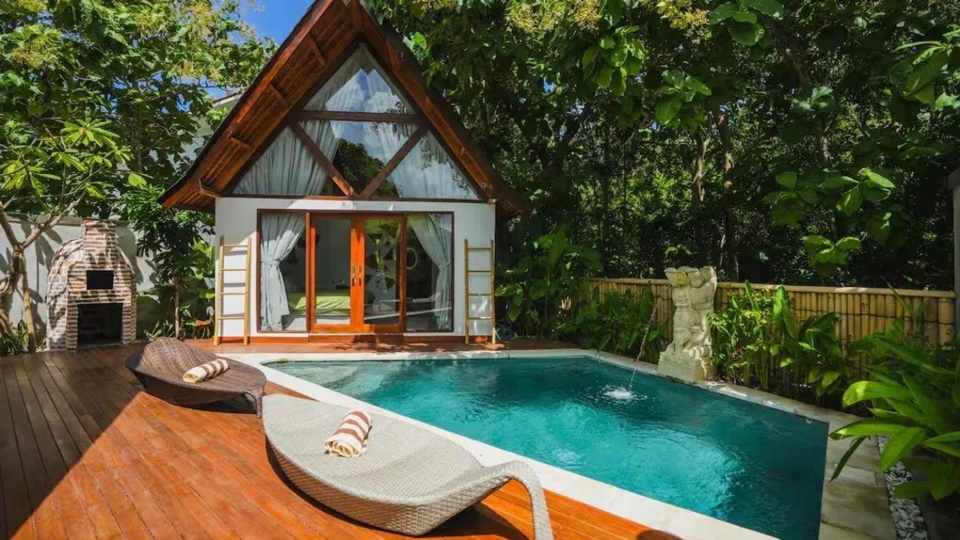 Traditional Villa - Photo 1