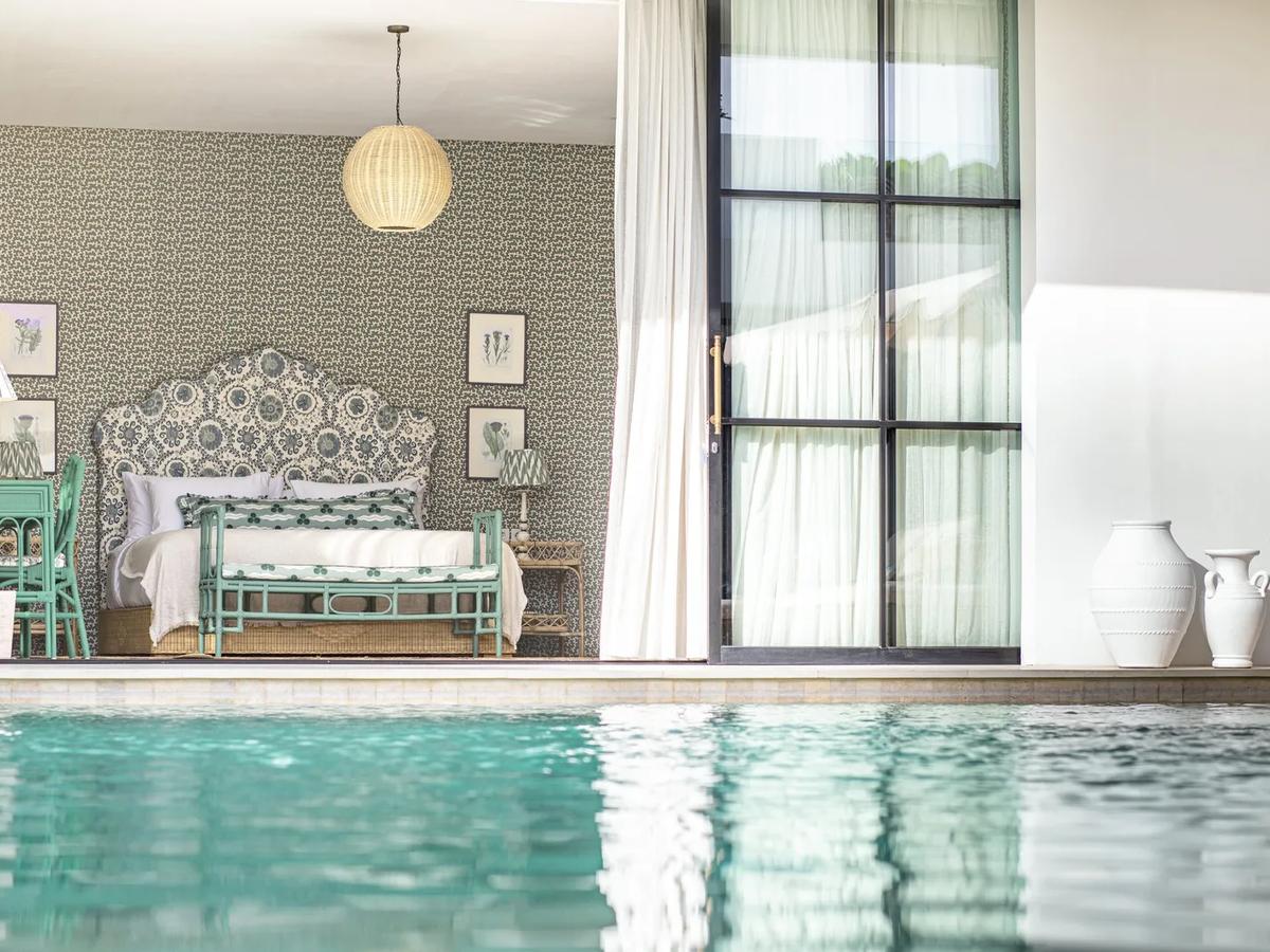 Modern Coastal Elegance Villa - 13