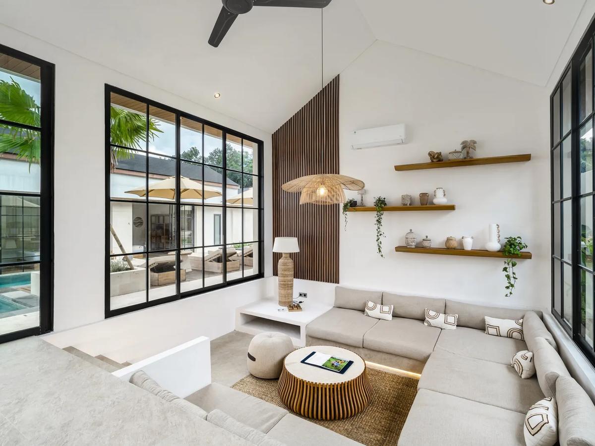 Contemporary Poolside Villa Retreat - 6