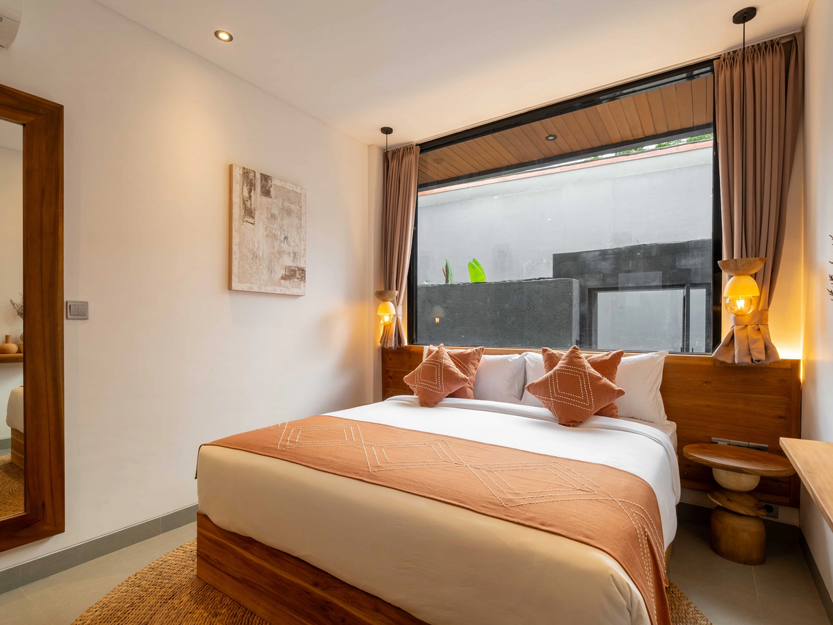 TROPICAL DESIGN LOFT IN THE HEART OF UBUD — 3-bedroom villa for sale in Ubud, Bali (photo 10)