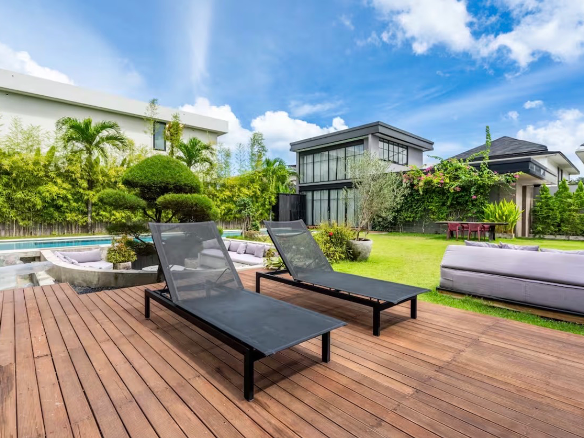 BRUTALIST TROPICAL VILLA – 5 BEDROOMS – UMALAS — 5-bedroom villa for sale in Umalas, Bali (photo 35)