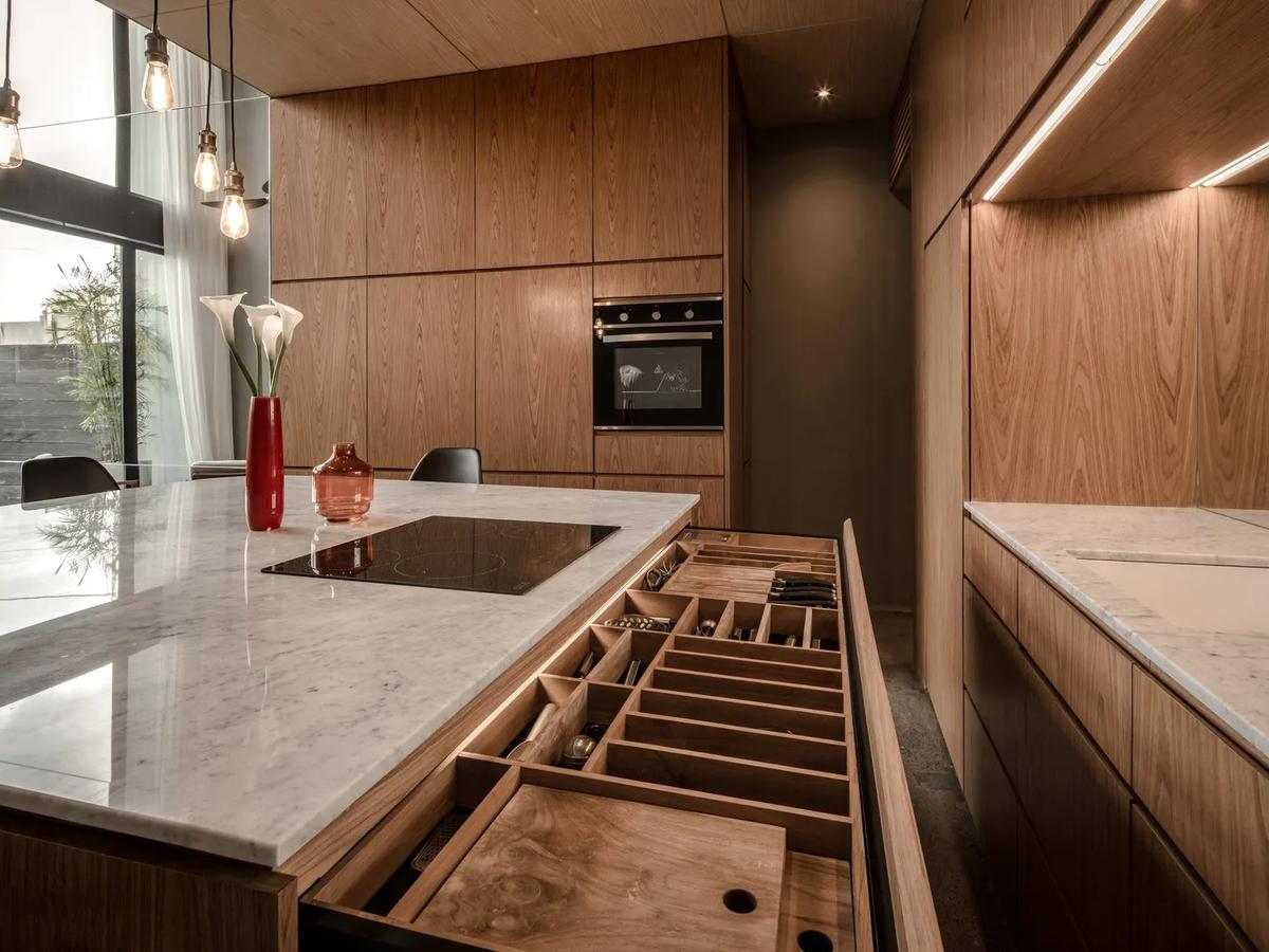 Urban Tropical Villa Loft - 6