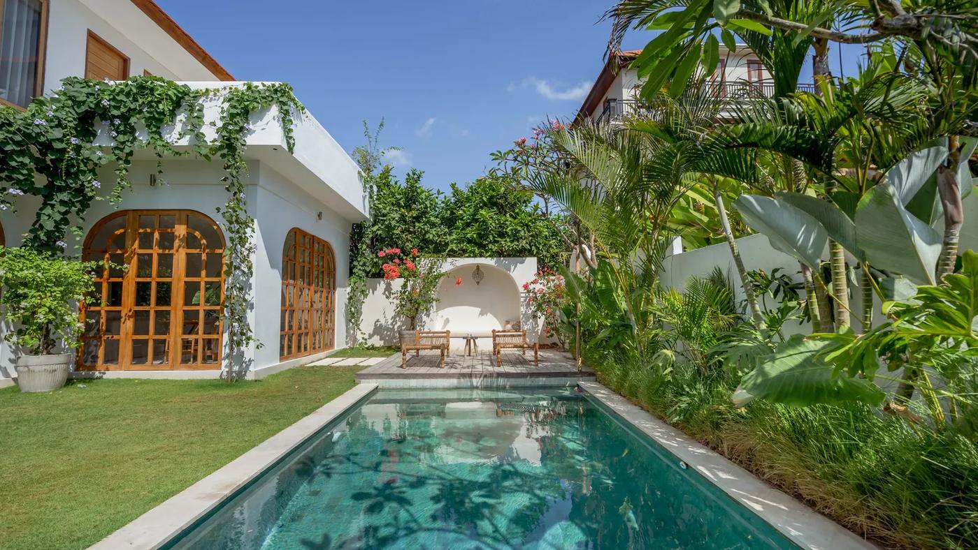 Modern Mediteranean Villa - Photo 1