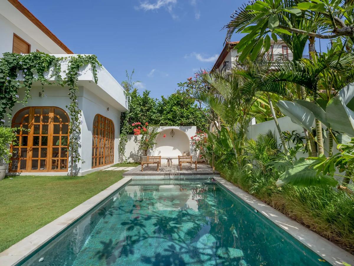 Modern Mediteranean Villa - 1