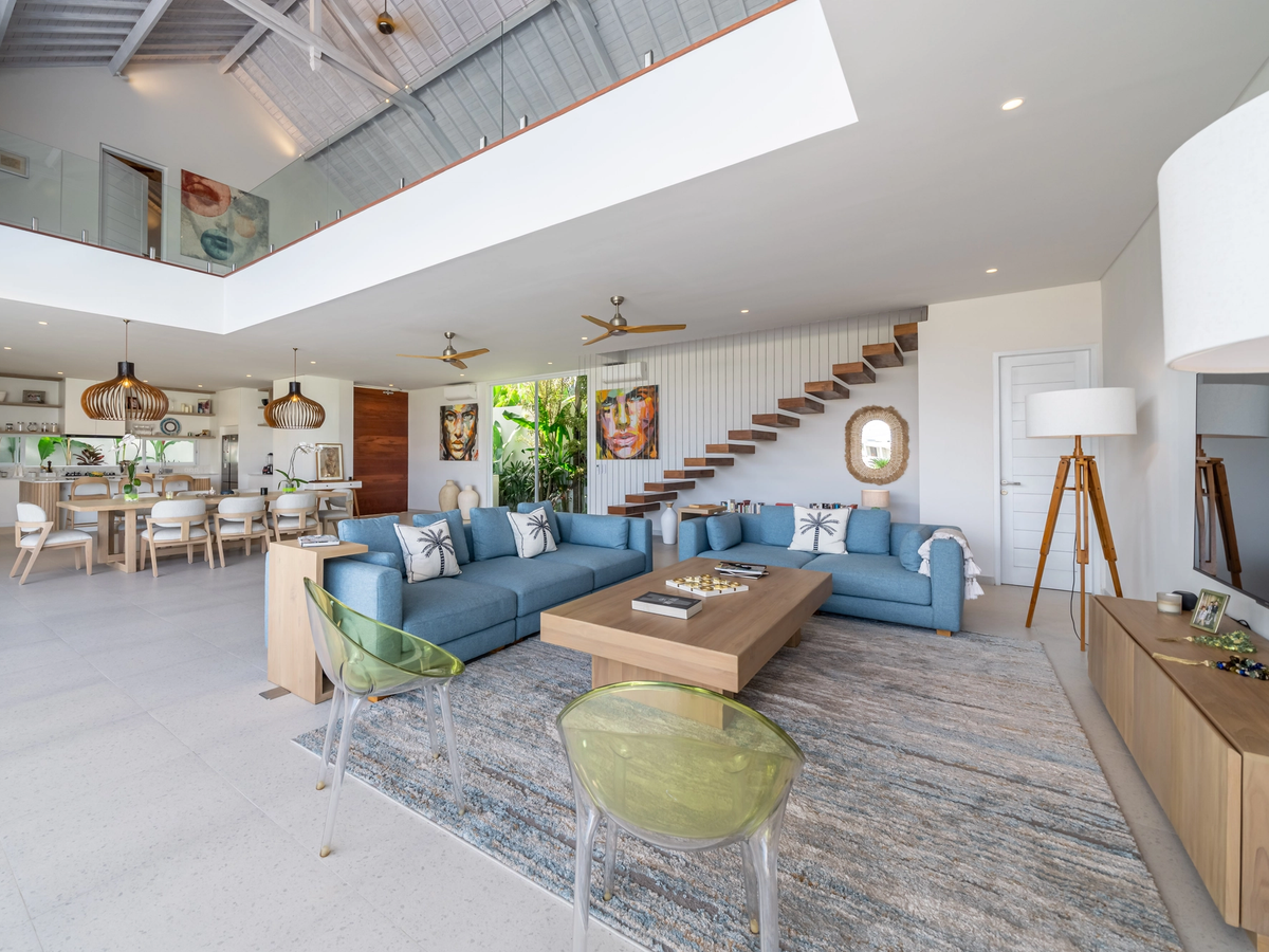 SIGNATURE MASTERPIECE - 4 BEDROOMS - CANGGU — 4-bedroom villa for sale in Canggu, Bali (photo 9)