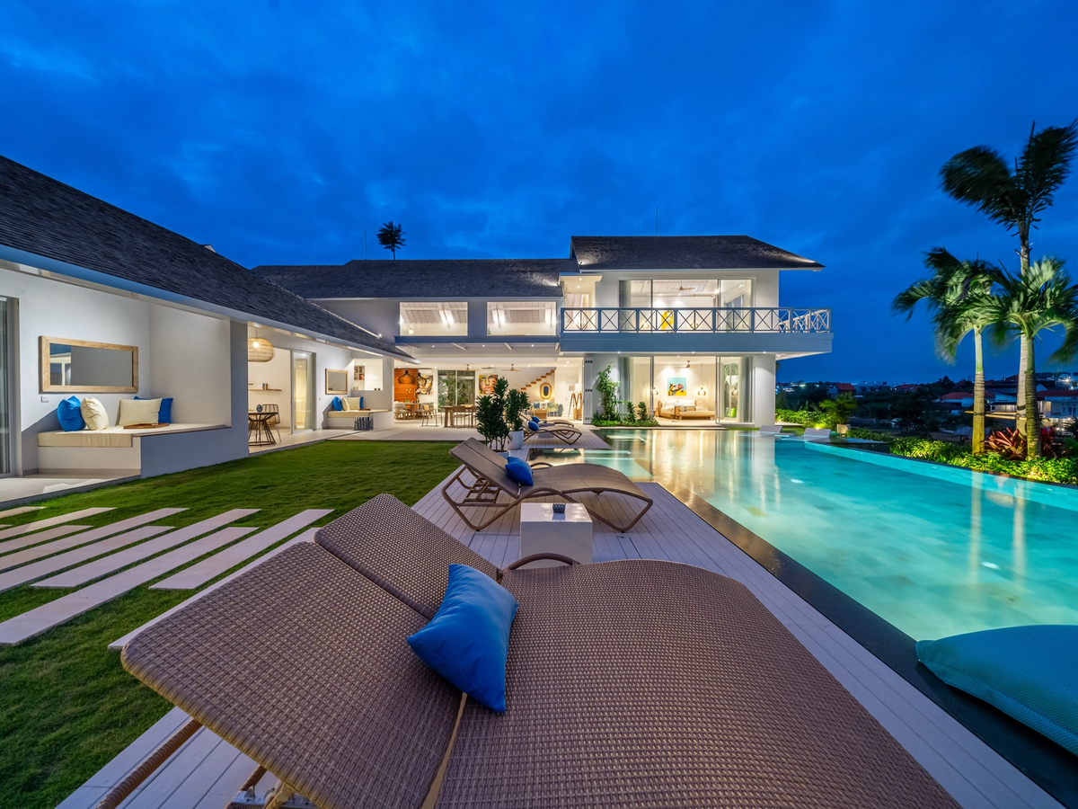 SIGNATURE MASTERPIECE - 4 BEDROOMS - CANGGU — 4-bedroom villa for sale in Canggu, Bali (photo 21)