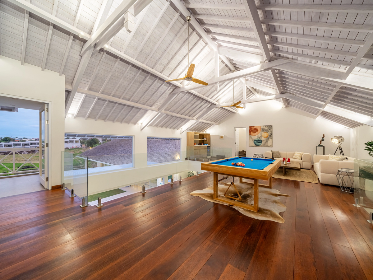 SIGNATURE MASTERPIECE - 4 BEDROOMS - CANGGU — 4-bedroom villa for sale in Canggu, Bali (photo 11)