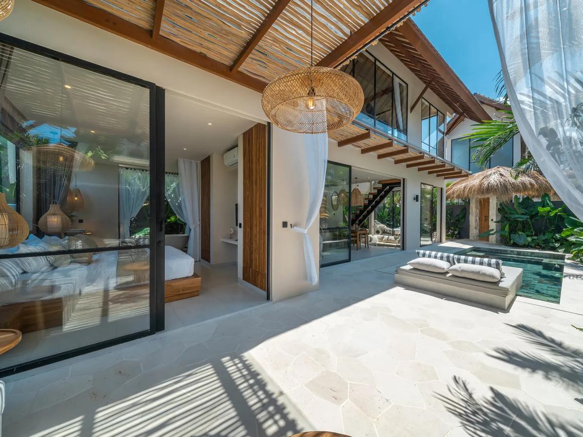 Contemporary Villa With Mediterranean Touch - 14