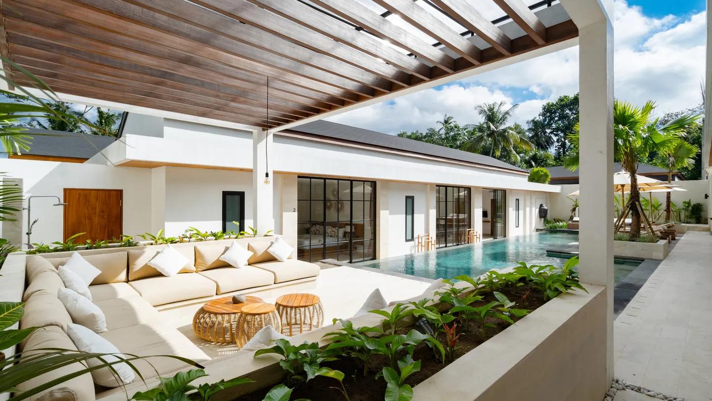 Contemporary Poolside Villa Retreat - Photo 1