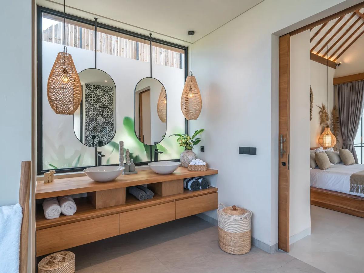 Contemporary Villa With Mediterranean Touch - 15