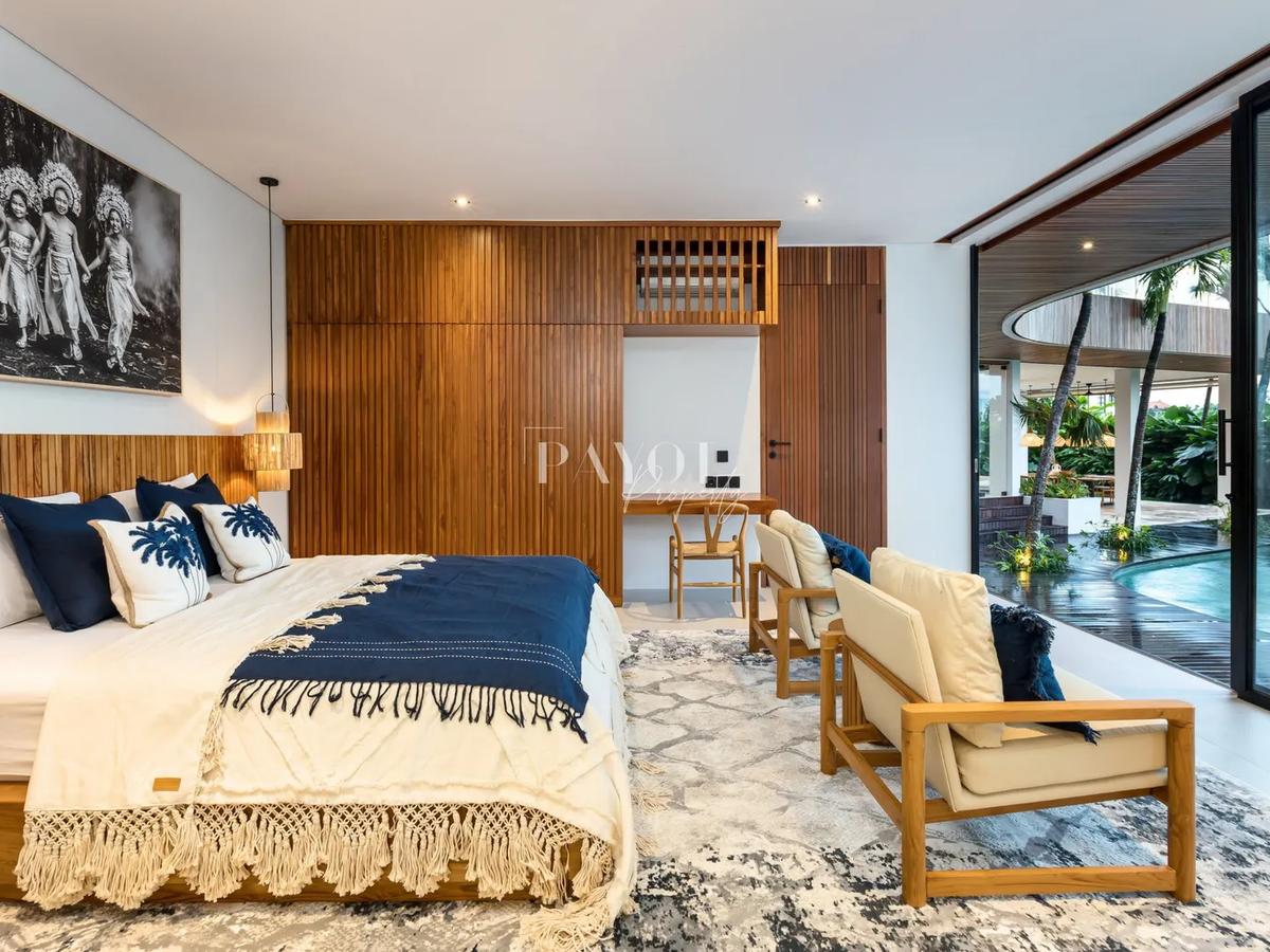 Elevated Geometry Villa - 15