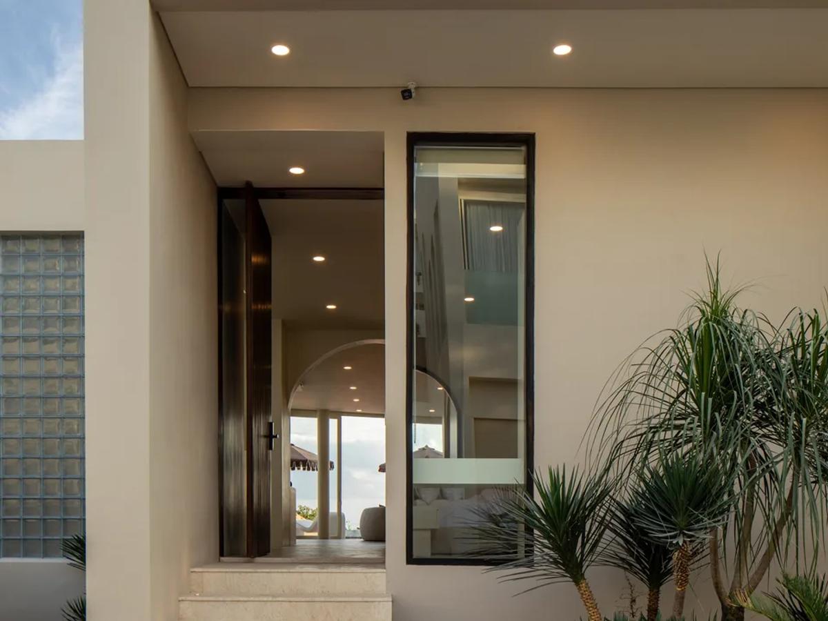 CURATED ARCHITECTURAL VILLA WITH OCEAN VIEW - 4 BEDROOM - BINGIN - Photo 3