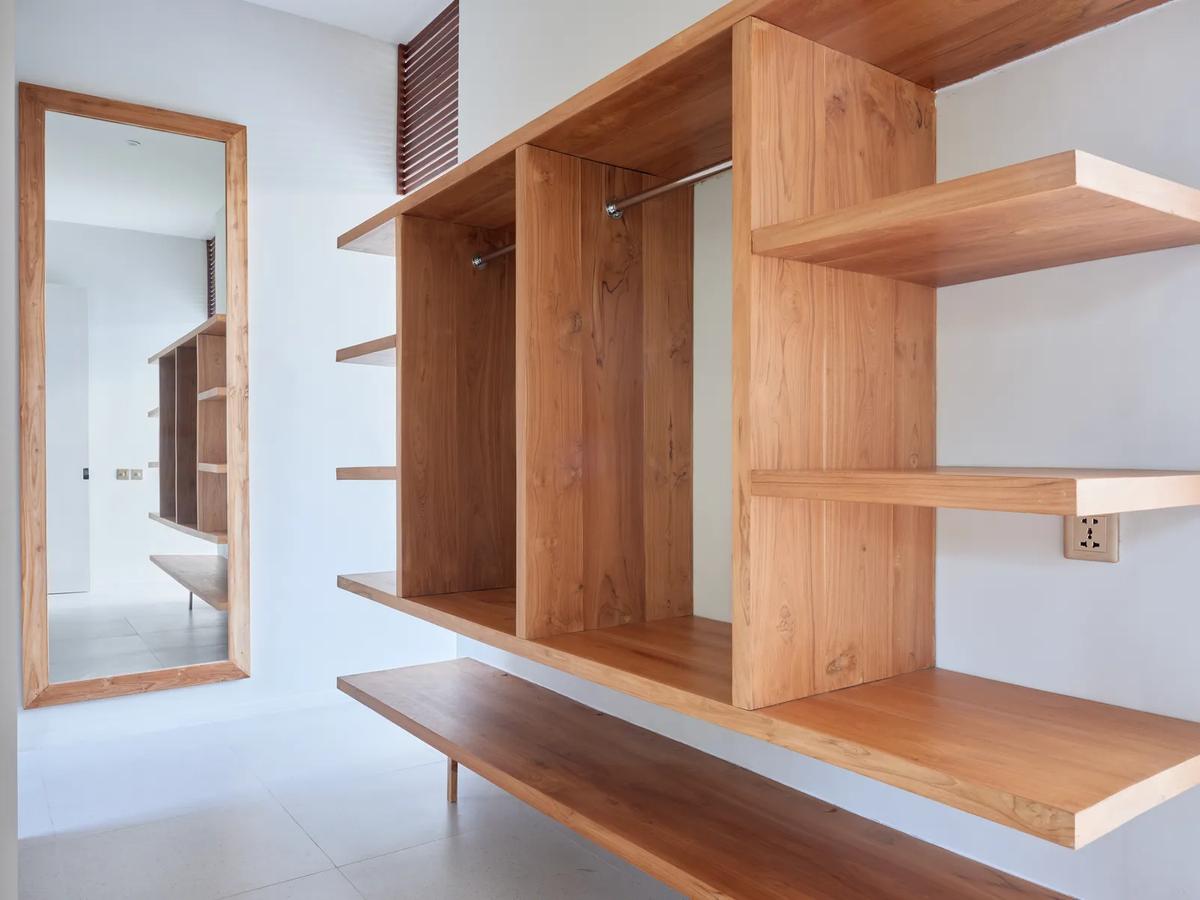 Elegant Urban Villa - 15