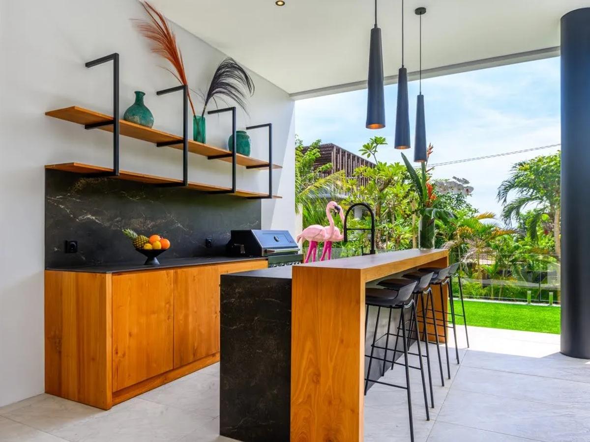 Modern Elegant White Villa - 8