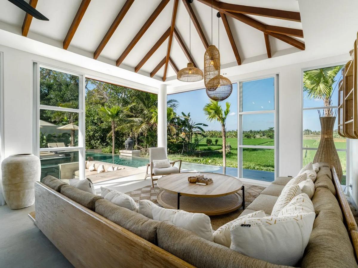 Refined Pavilion Retreat - 11