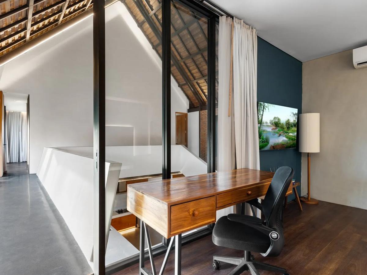 Urban Brutality Meets Tropical Soul - 9