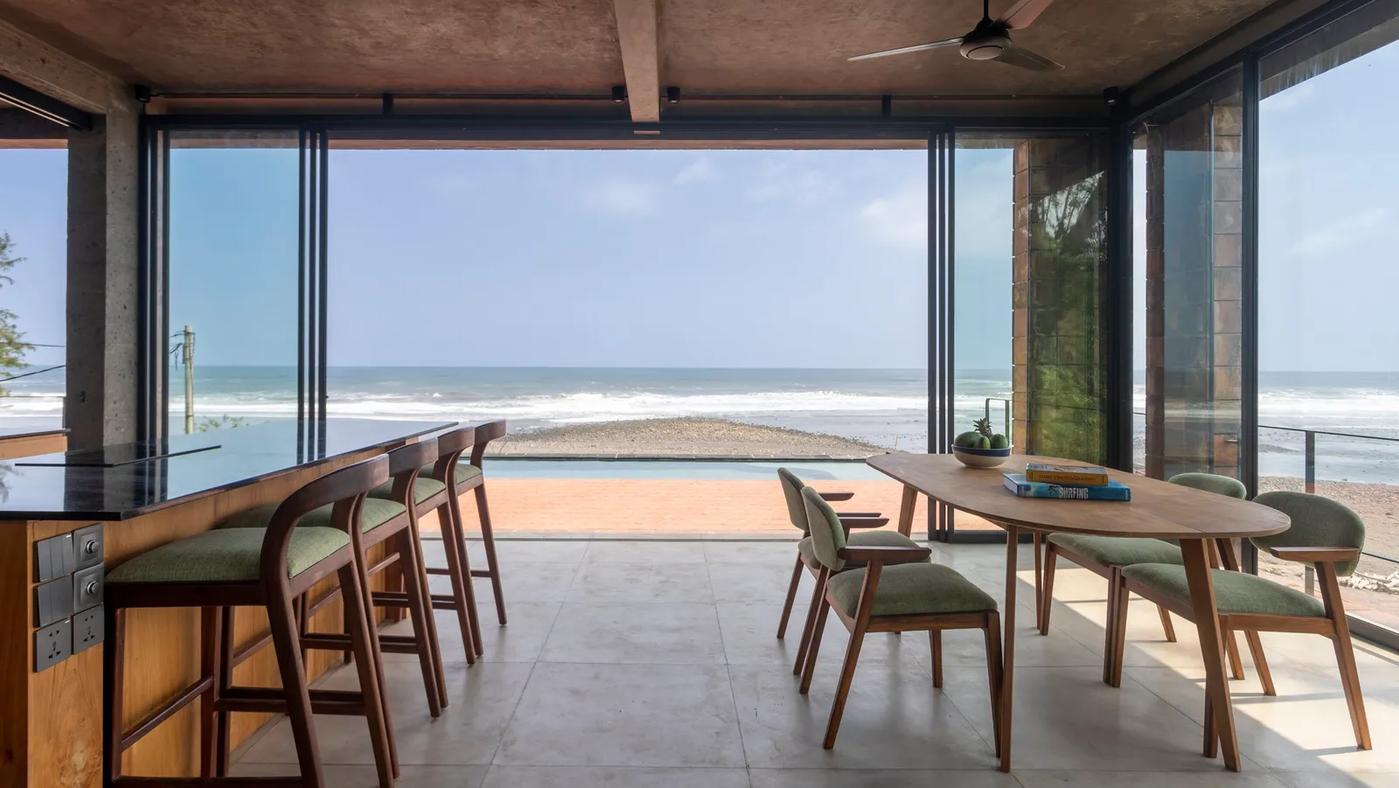 Villa Beach Front - Photo 1