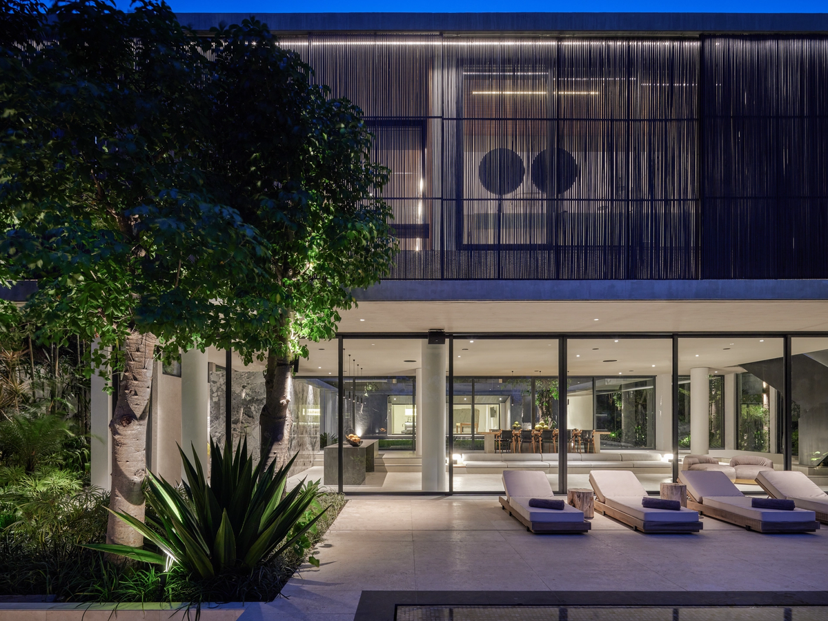 MODERN MASTERPIECE VILLA - 6 BEDROOMS - PERERENAN — 6-bedroom villa for sale in Pererenan, Bali (photo 8)