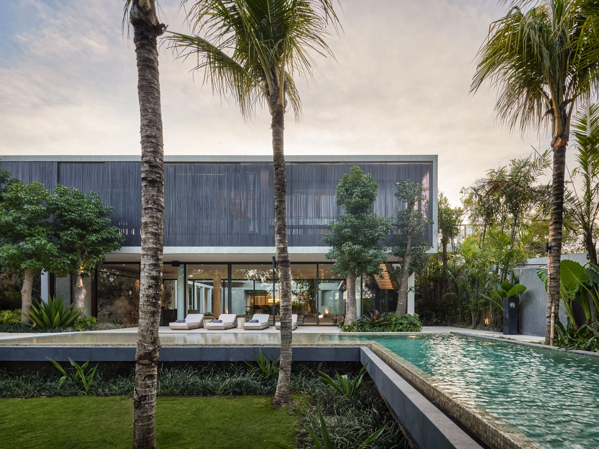 MODERN MASTERPIECE VILLA - 6 BEDROOMS - PERERENAN — 6-bedroom villa for sale in Pererenan, Bali (photo 10)