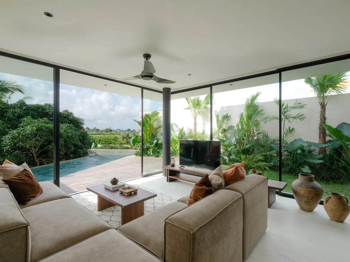 Architectural Tropical Villa Above The Rice Fields - 4