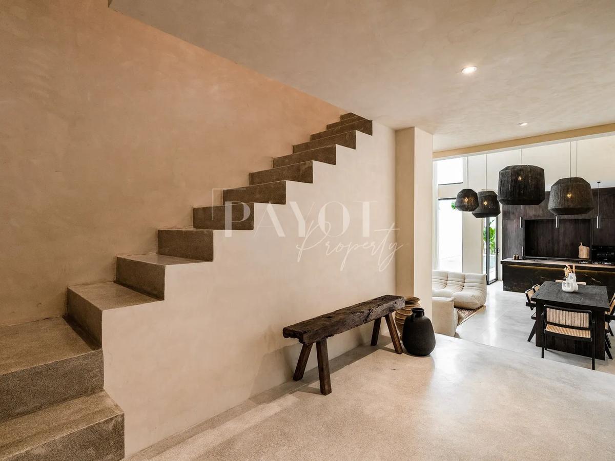 Art Inspired Modern Villa - 13