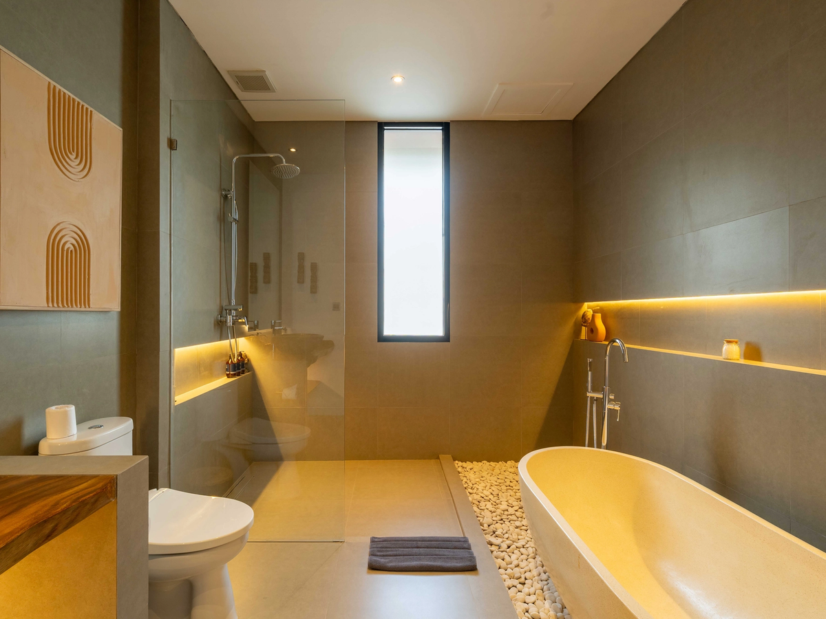 TROPICAL DESIGN LOFT IN THE HEART OF UBUD — 3-bedroom villa for sale in Ubud, Bali (photo 15)