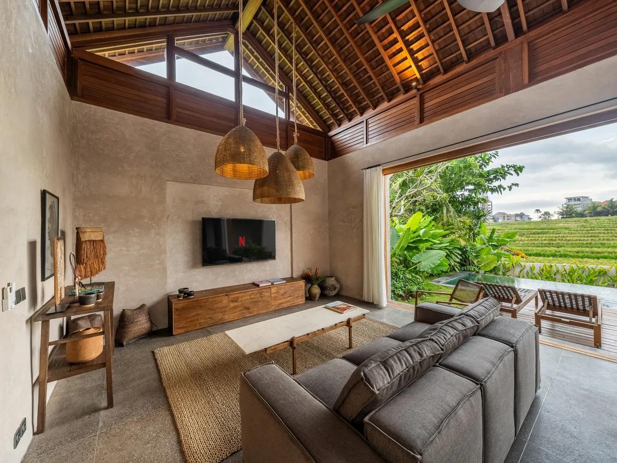 A Tropical Hideaway Villa Facing The Rice Fields - 7